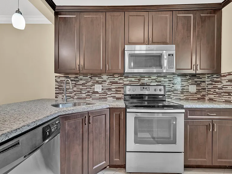 5501 NW 2nd Ave #111 — Photo 7