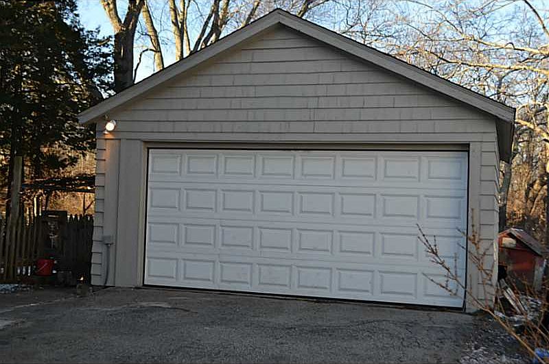2nd image of 117 Arlington Ave