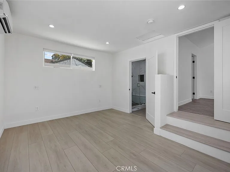 18015 Collins St — Photo 16