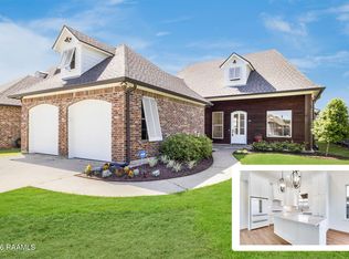 111 Phelps Dr, Youngsville, LA 70592