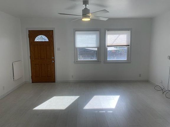 2nd image of 303 Maldonado Ave