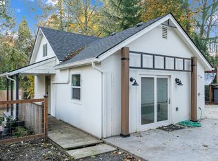3121 SW Spring Garden St, Portland, OR 97219