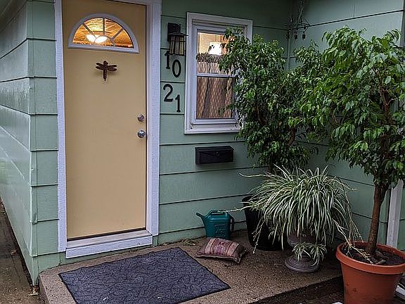 Door facing 36th street