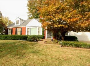 413 Oakcraft Ln, Saint Louis, MO 63122
