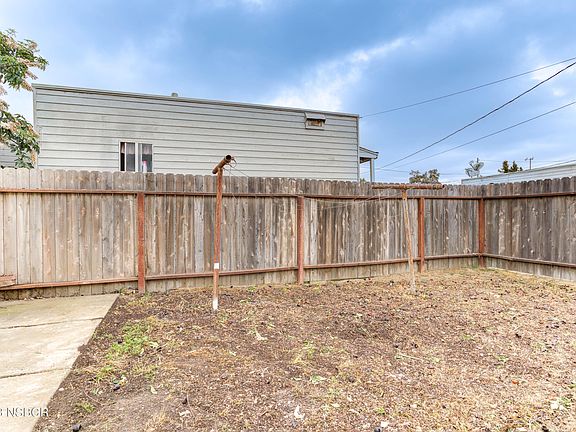 5th image of 517 S Pine St APT A