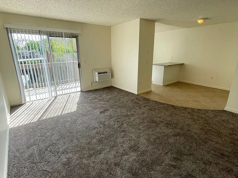 Mira Monte Apartments — Photo 4
