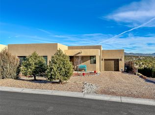 7 Via Vitae, Santa Fe, NM 87507