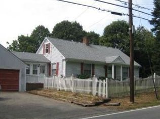 98 S Hampton Rd, Amesbury, MA 01913