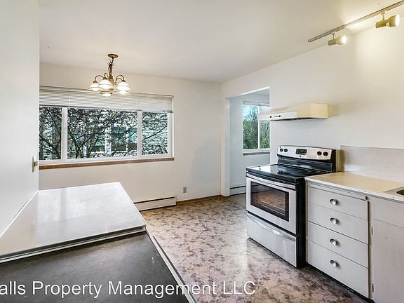 3rd image of 2601 14th Ave W #2601