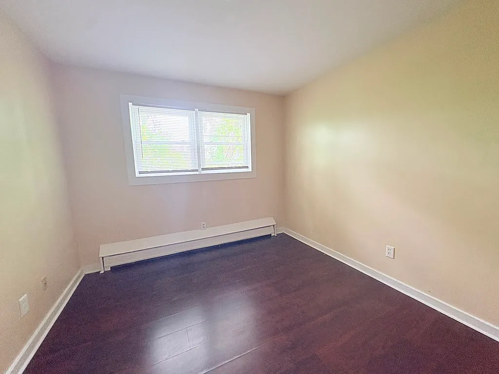 2 bed, 1.5 bath, $1,700 — Photo 4