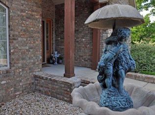 118 Silver Oak Way, Branson West, MO 65737
