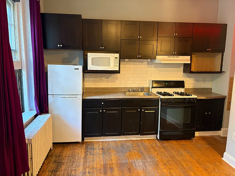 4810 Regent St #1F — Photo 1