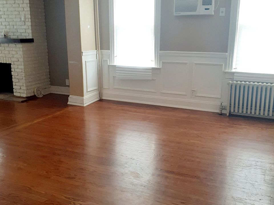 1st image of 200 Wood Ave #1
