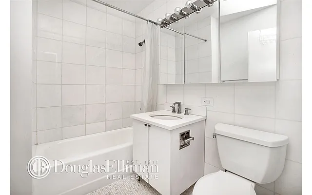 Rented by Douglas Elliman | media 20