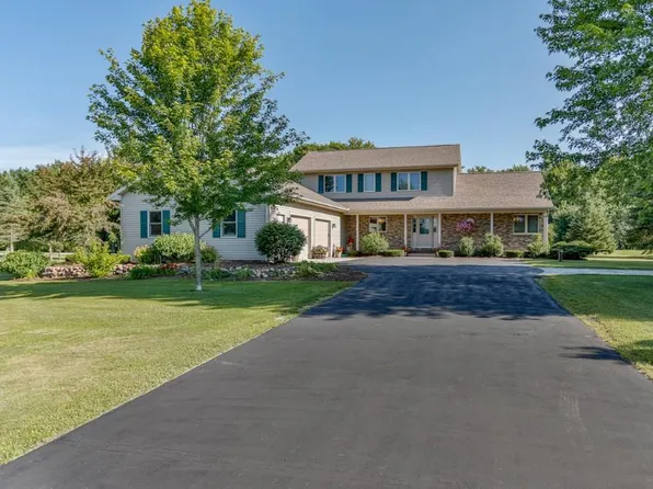 2142 WOOD ROAD, Kronenwetter, WI 54455