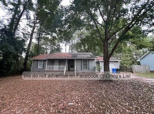 9338 Castle Falls Cir, Fayetteville, NC 28314