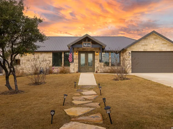 1644 Mountain Valley, ConCan, TX 78838