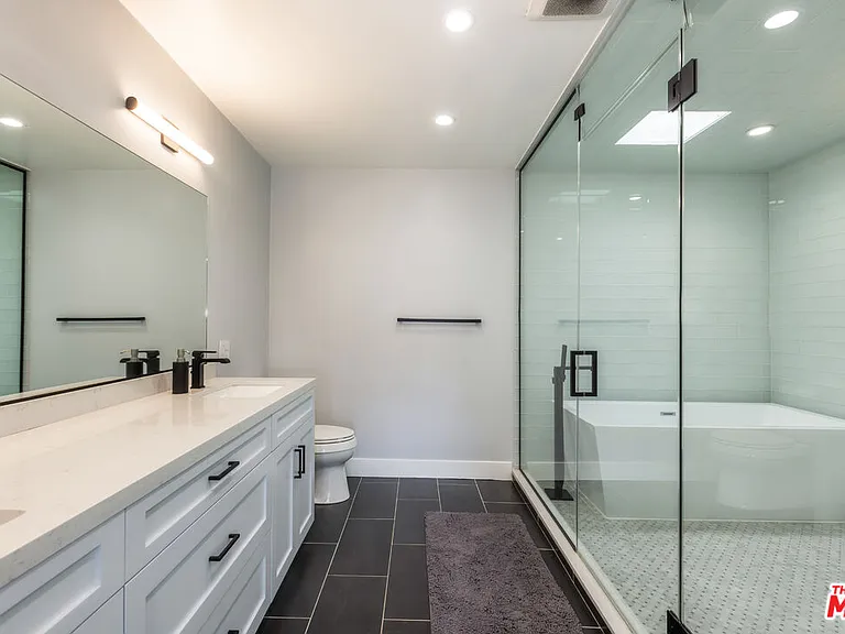 13036 Mindanao Way #4 — Photo 29