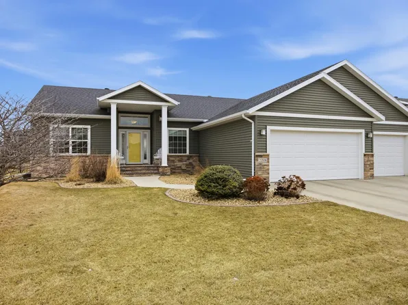 2218 41st St S, Moorhead, MN 56560