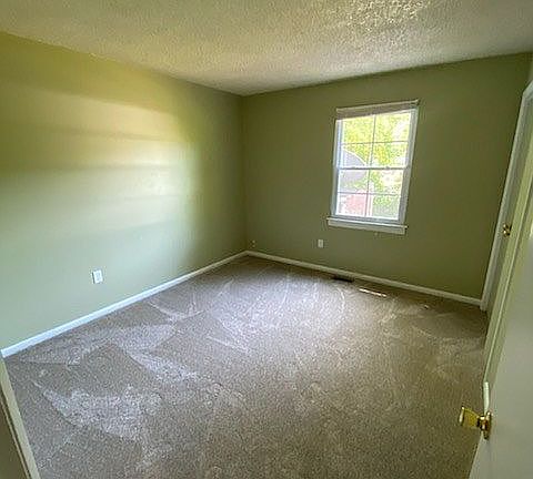 5th image of 3711 Colonnade Dr