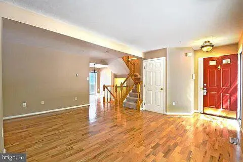 4982 Lockard Dr — Photo 10