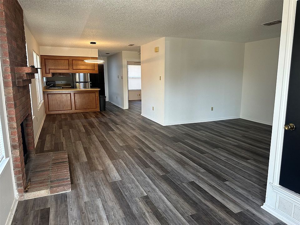 1st image of 6737 Glenbrook Ln