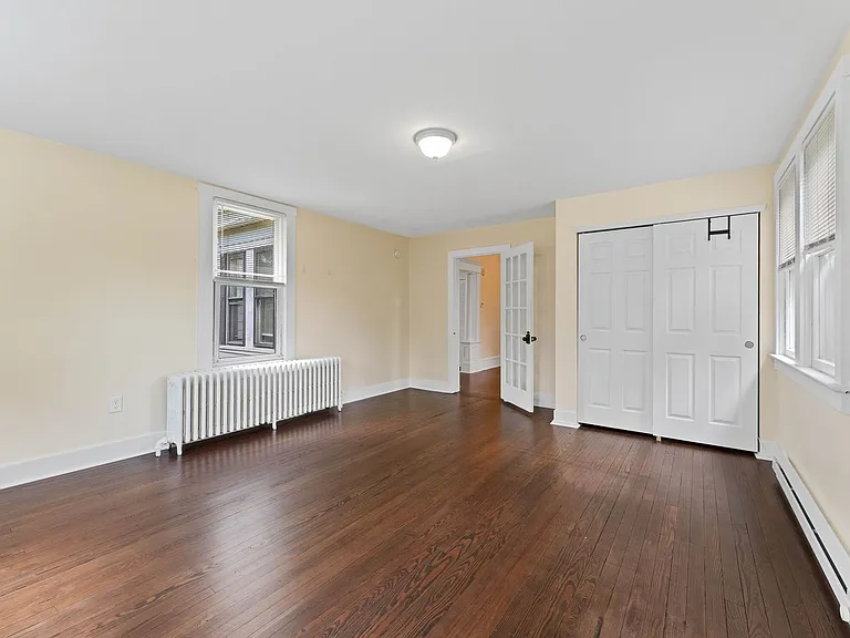 519 Kings Hwy — Photo 8