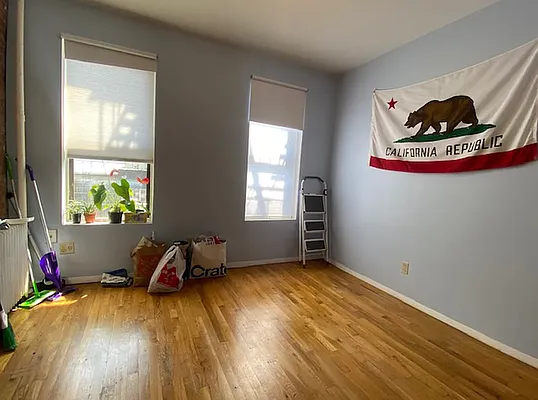 Rented by REAL New York | media 15