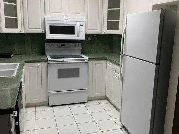 5419 Foxwood Dr, Sarasota, FL 34232