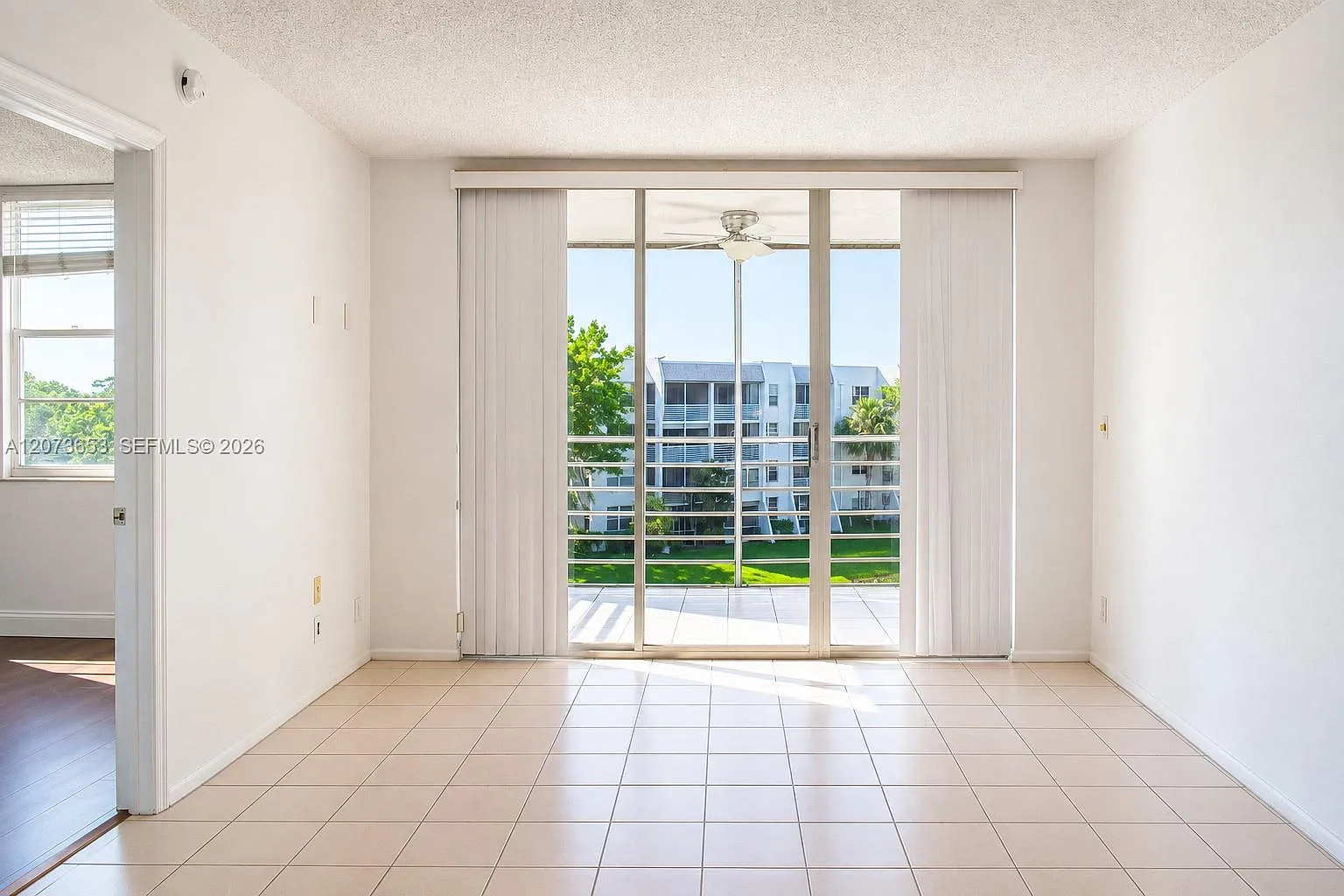 Poinciana 11 Pine Island — Photo 2