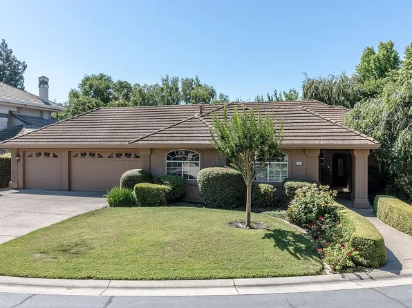 3865 Gleneagles Dr, Stockton, CA 95219