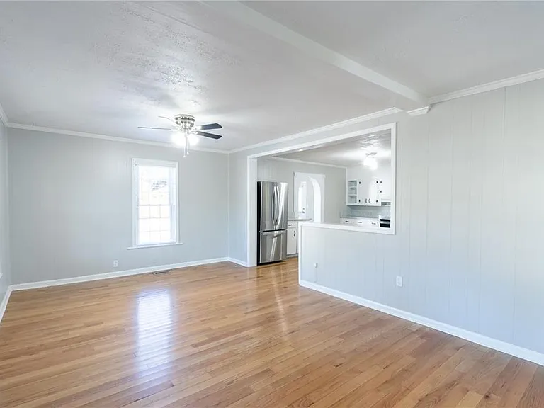 4715 S Lee St — Photo 3