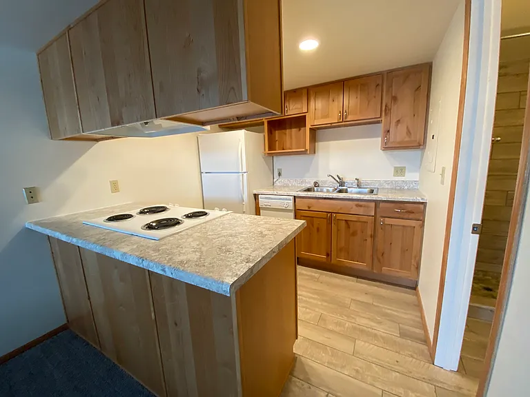 840 Weiss Cir #2 — Photo 5