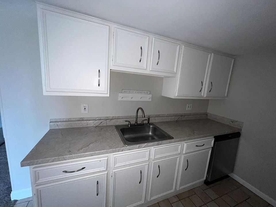 1st image of 110805 Lake Ave #23