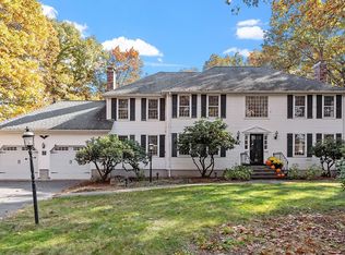 426 River Rd, Andover, MA 01810