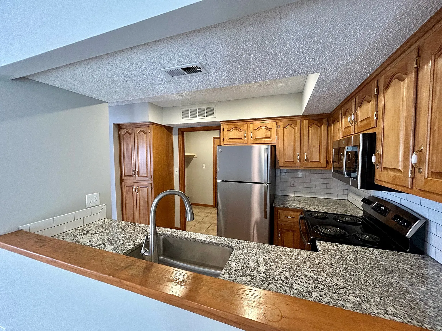2519 Crestline Court - 1 — Photo 4