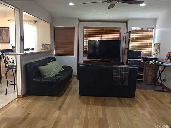 3rd image of 9203 Rosecrans Ave