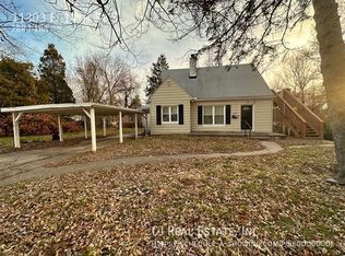 11303 E 14th St S, Independence, MO 64052