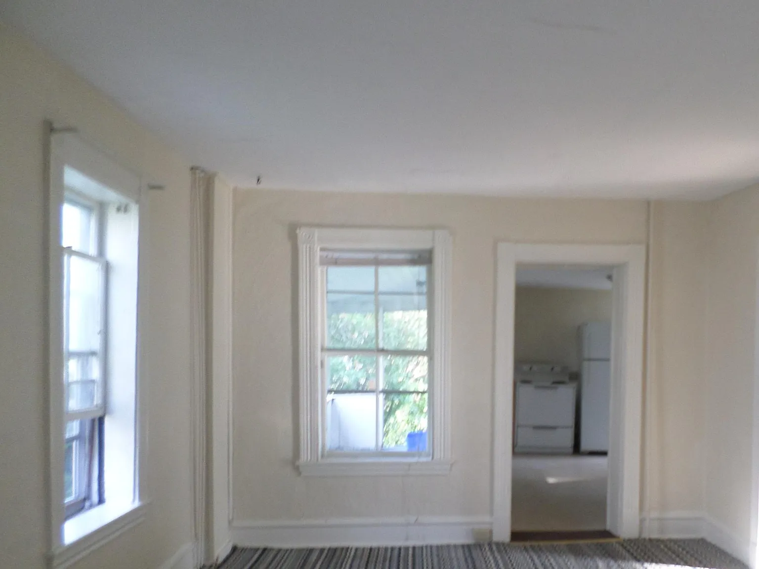 2 bed, 800 sqft, $2,200 — Photo 2