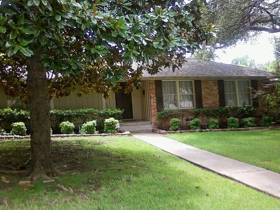 2nd image of 3321 Villanova St