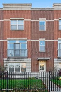 4517 W Irving Park Rd, Chicago, IL, 60641