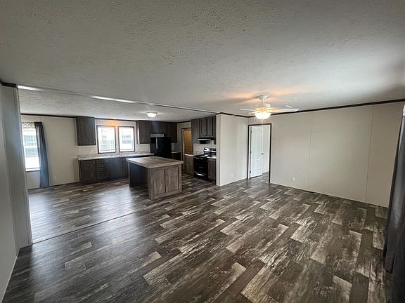 5th image of 1440 W Plum St #270