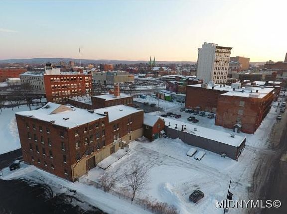 5th image of 107 Hotel St
