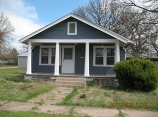 302 S 1st St, Tonkawa, OK 74653