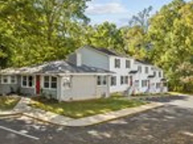 428 Bashford Rd — Photo 9