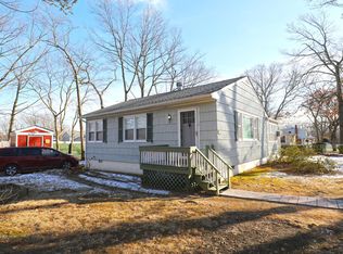 35 Forest Ave, Lake Grove, NY 11755