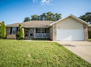 130 Pineridge Blvd, Rogersville, MO 65742