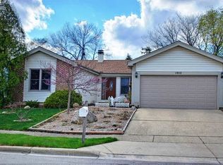 1910 Aspen Ln, Glendale Heights, IL