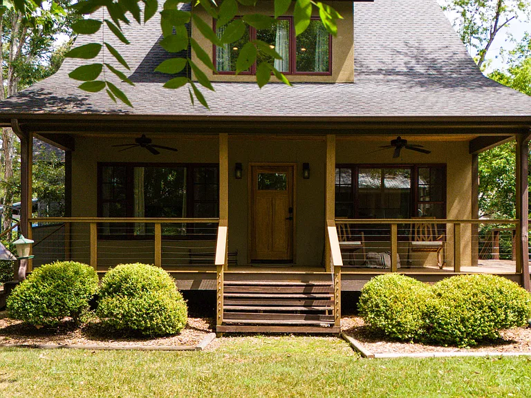 9 Boyd Ave — Photo 2