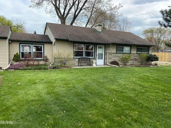 37610 Groesbeck Hwy, Clinton Township, MI 48036